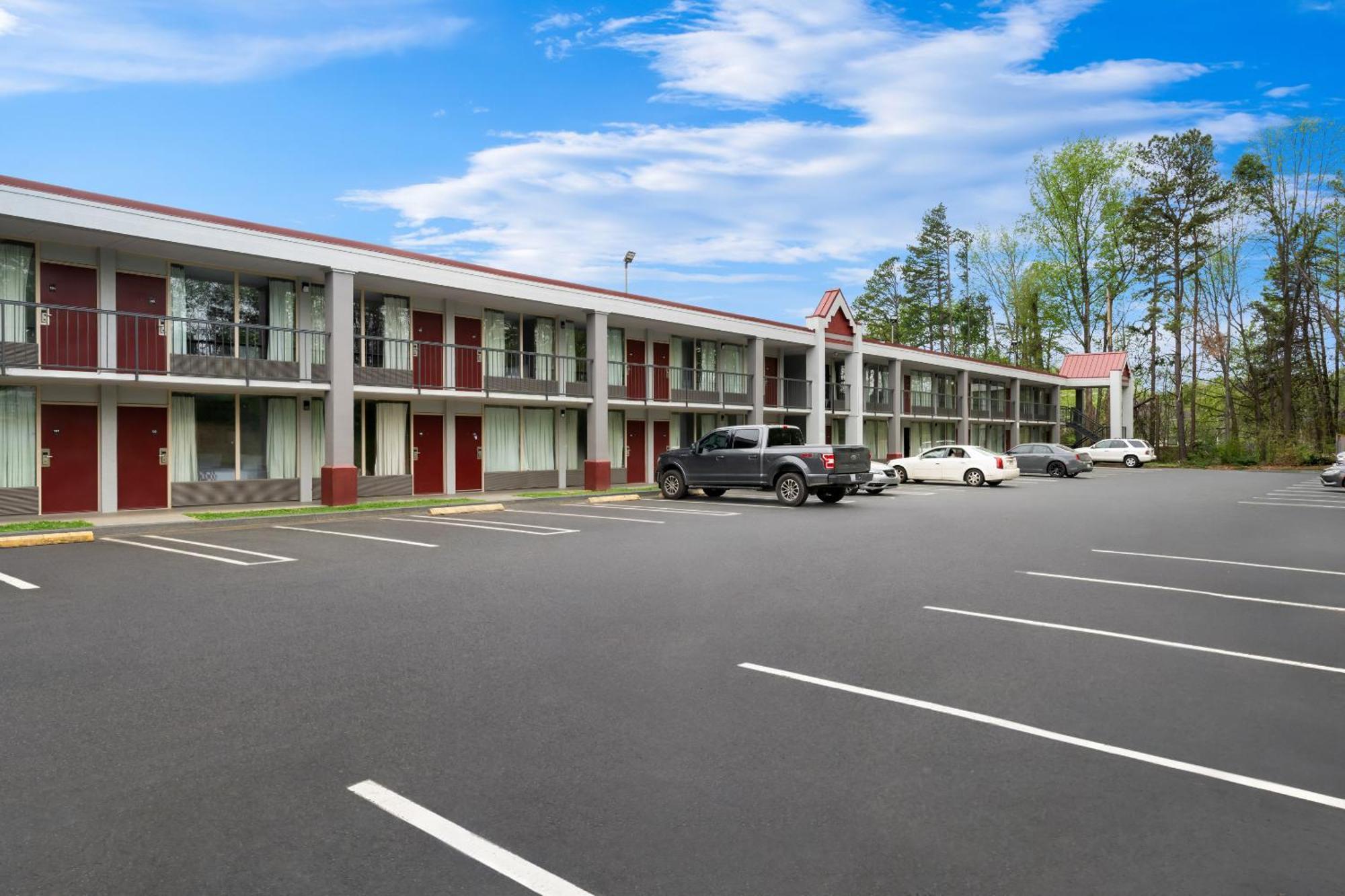 Red Roof Inn Charlotte - Airport Exterior photo